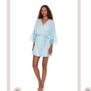 Flora Nikrooz Light Blue Kylie robe and Chemise SET (M/L)